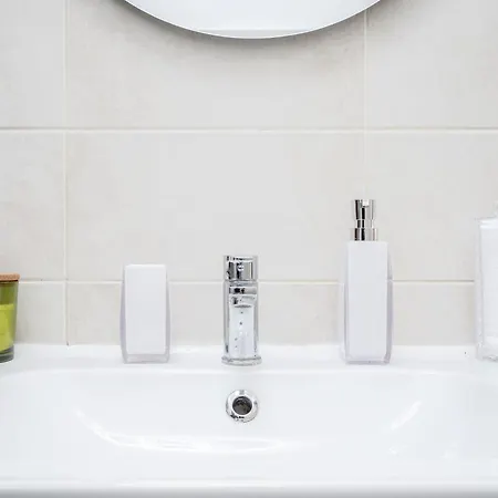 Dream Modern In Air Conditioning Wifi Near The Metro A Apartment Rome