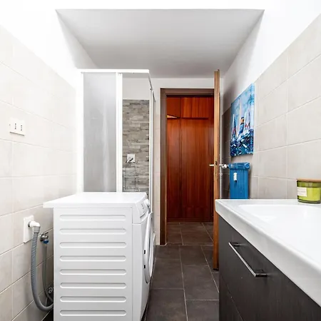 Dream Modern In Air Conditioning Wifi Near The Metro A Apartment